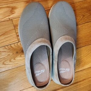 Womens Dansko Sondra Clog Size 40 9.5 Leather Knit Fabric Gray